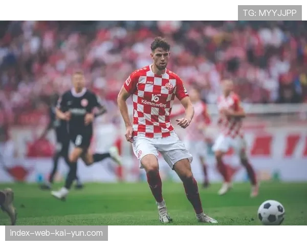 美因茨后卫莱特施大腿受伤 阿米里与贝尔未知伤情增加变数